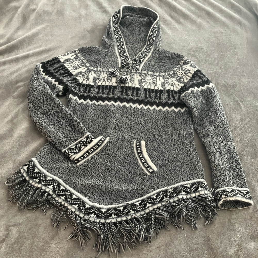 Artesania Edm Hooded Alpaca Sweater Pullover Tribal Fringe Hem Size M/L Gray